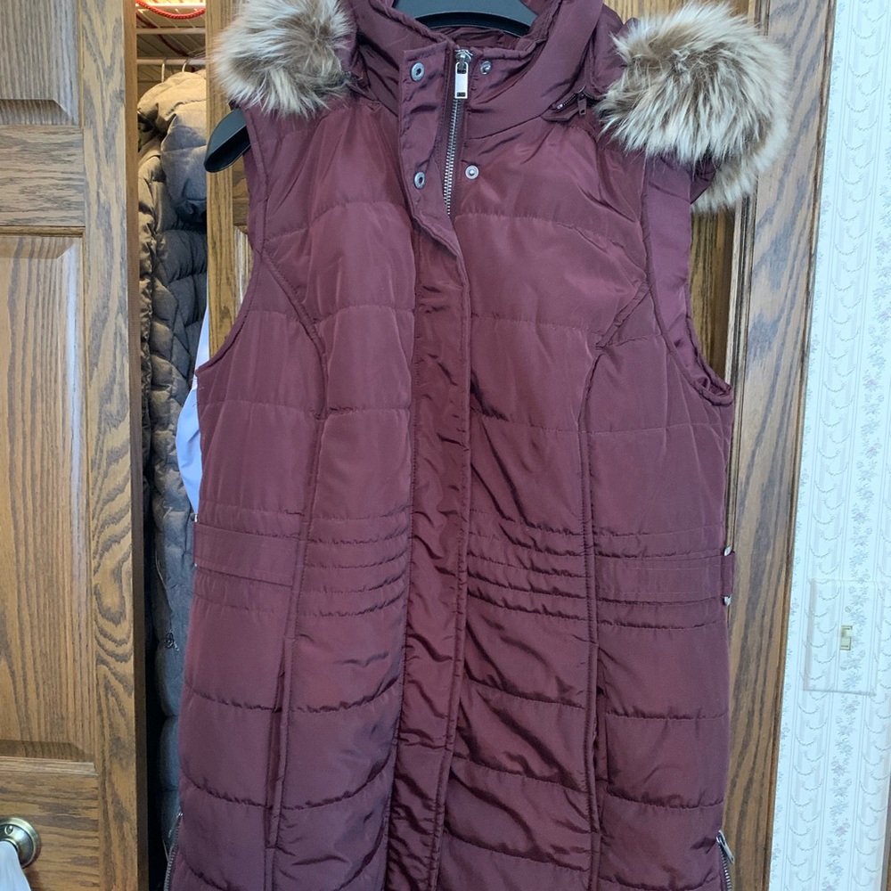 puffer vest with hood